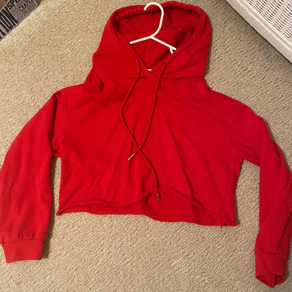 Red cropped sweatshirt
